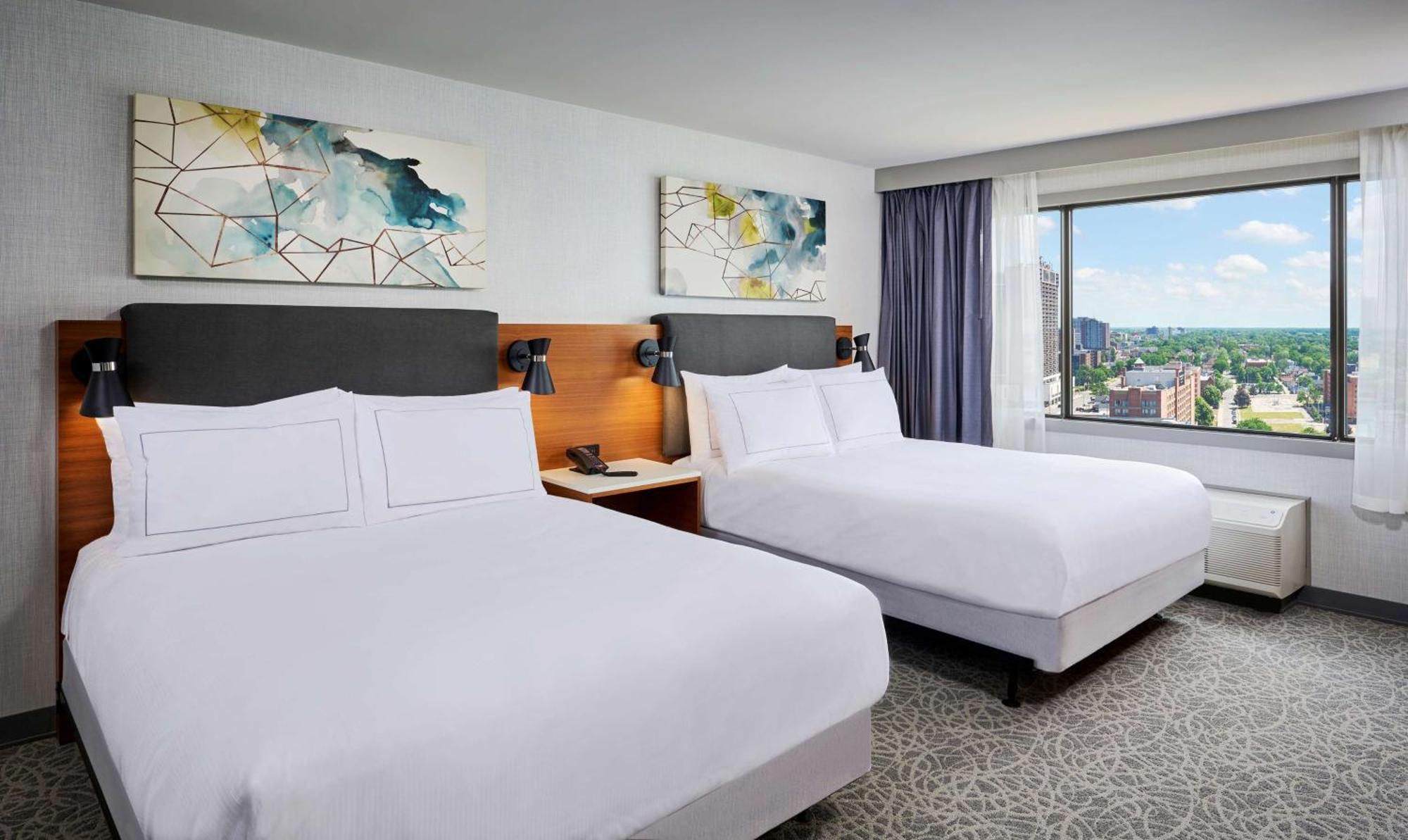 Hotel Doubletree By Hilton Windsor, On Windsor