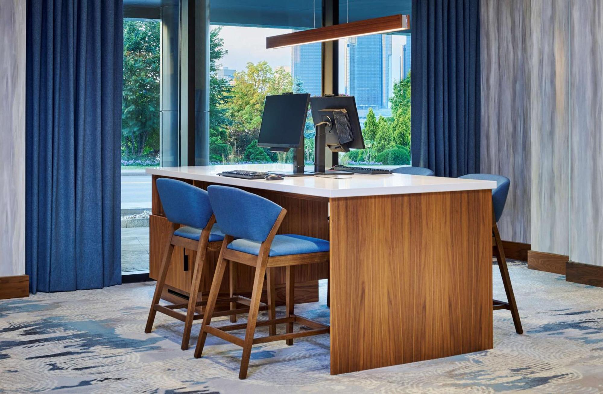 Doubletree By Hilton Windsor, On 4*