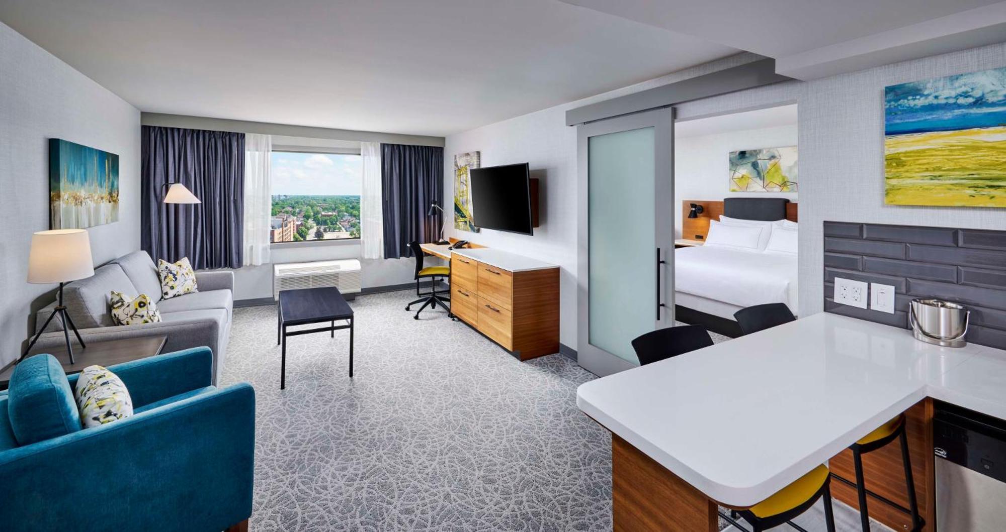 Doubletree By Hilton Windsor, On Hotel 4*